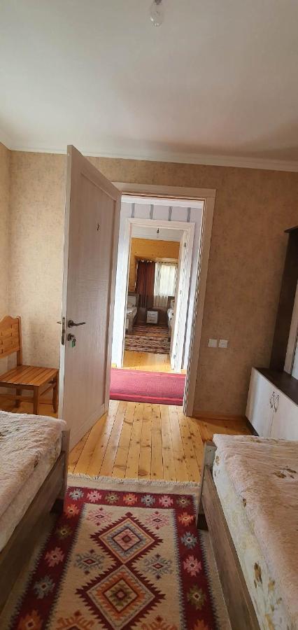 Betegi Guest House Местия Екстериор снимка