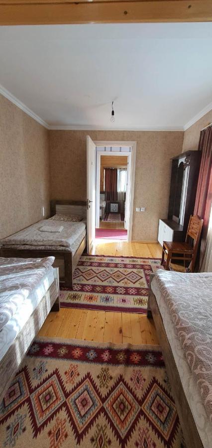 Betegi Guest House Местия Екстериор снимка