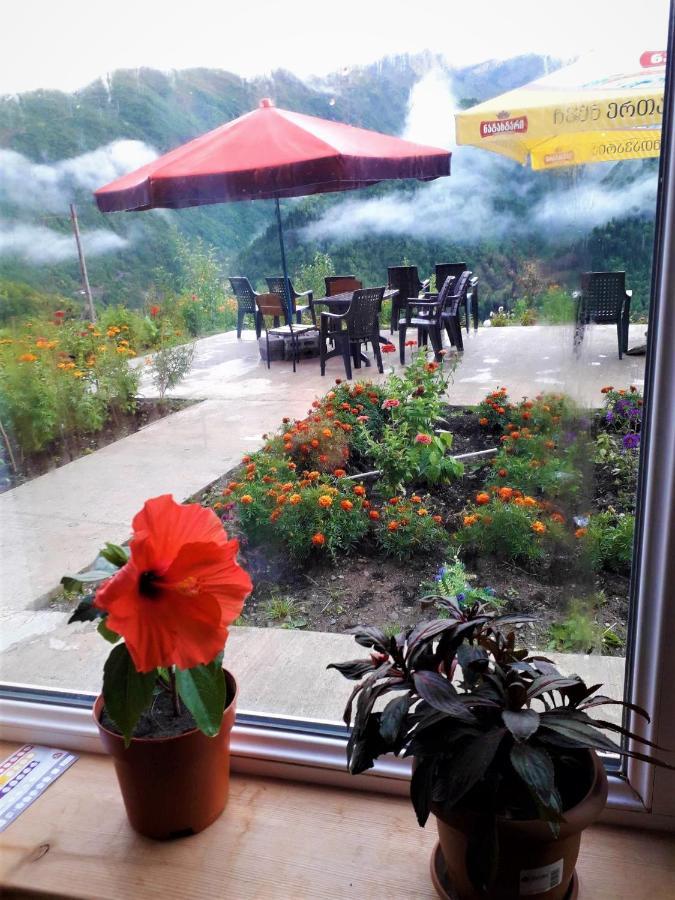 Betegi Guest House Местия Екстериор снимка