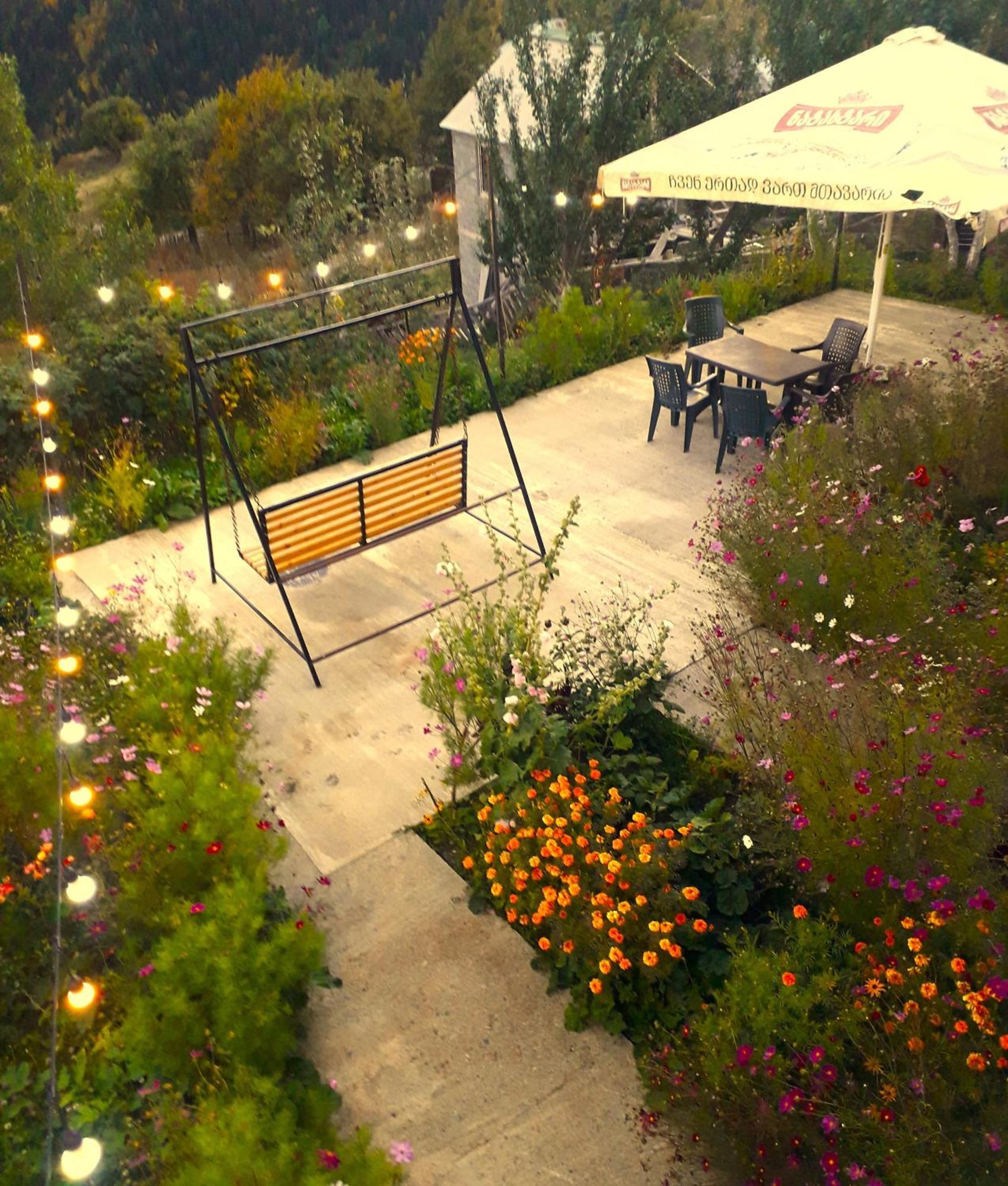 Betegi Guest House Местия Екстериор снимка